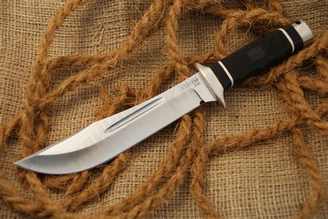 a kife thats similar to the sog creed